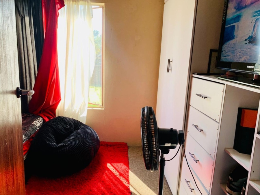 4 Bedroom Property for Sale in Rensburg Gauteng