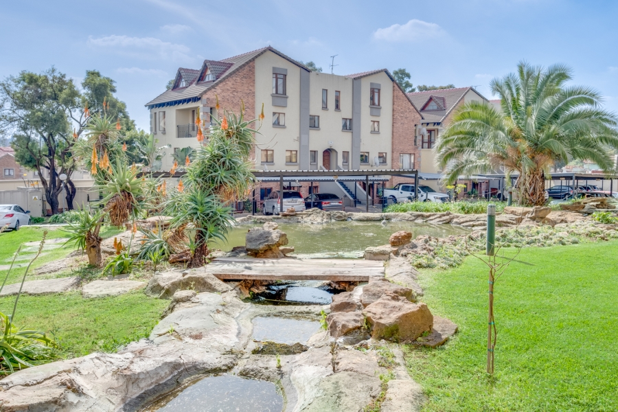 1 Bedroom Property for Sale in Randpark Ridge Gauteng