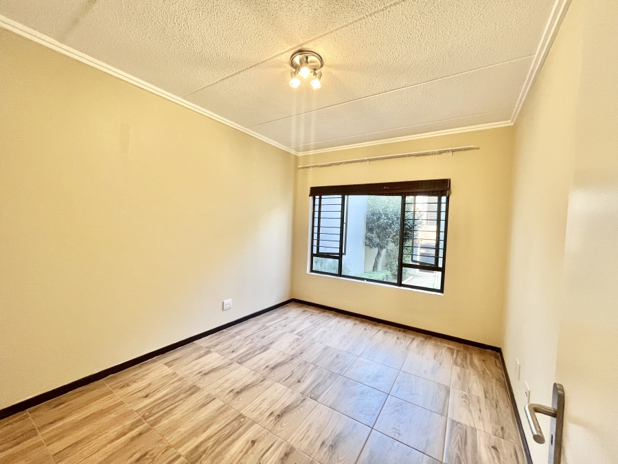 To Let 1 Bedroom Property for Rent in Bryanston Gauteng