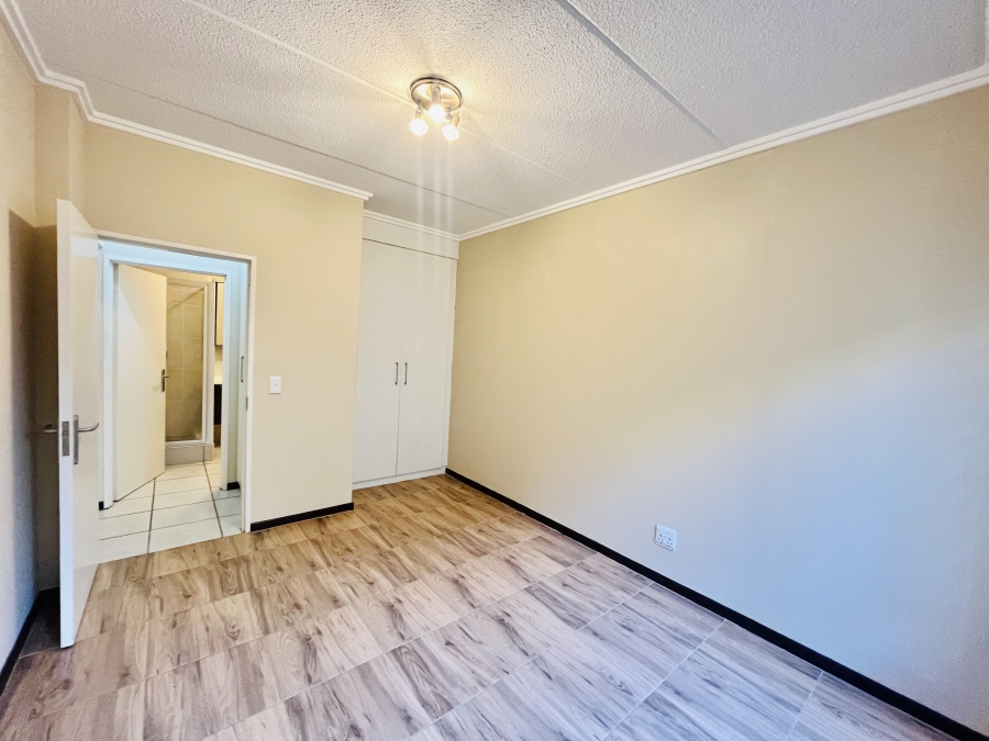 To Let 1 Bedroom Property for Rent in Bryanston Gauteng