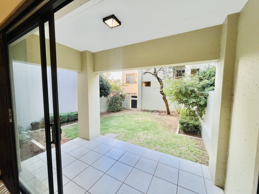 To Let 1 Bedroom Property for Rent in Bryanston Gauteng