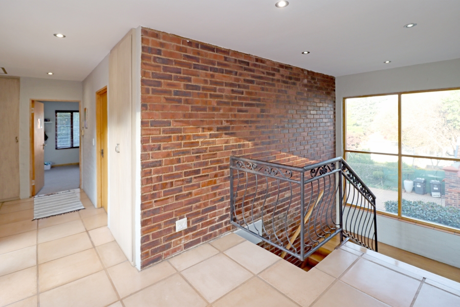 To Let 4 Bedroom Property for Rent in Linden Gauteng