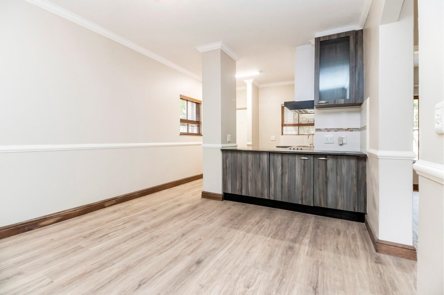2 Bedroom Property for Sale in Saxonwold Gauteng