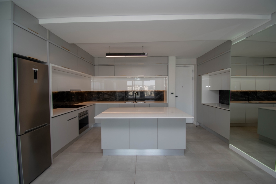 To Let 2 Bedroom Property for Rent in Waterfall Gauteng