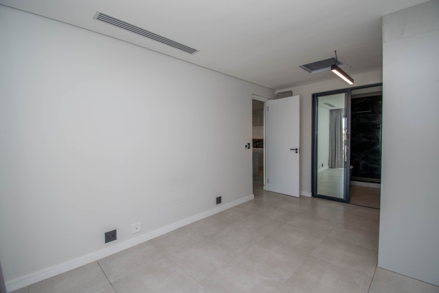 To Let 2 Bedroom Property for Rent in Waterfall Gauteng