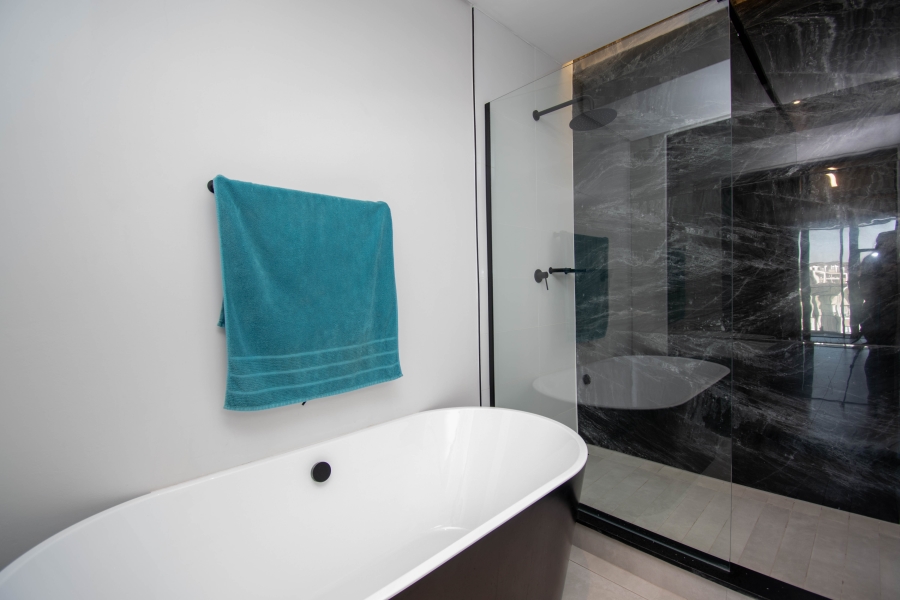 To Let 2 Bedroom Property for Rent in Waterfall Gauteng