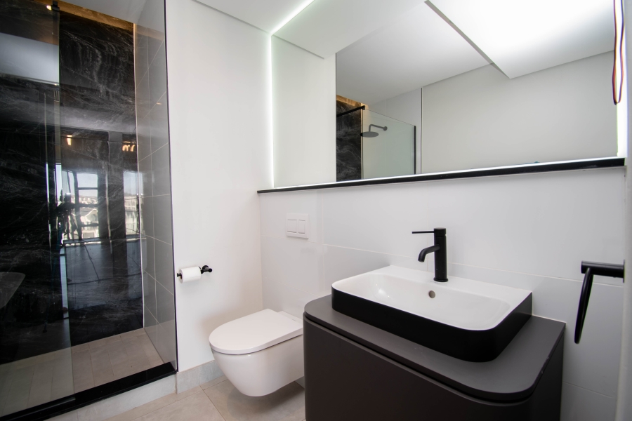 To Let 2 Bedroom Property for Rent in Waterfall Gauteng