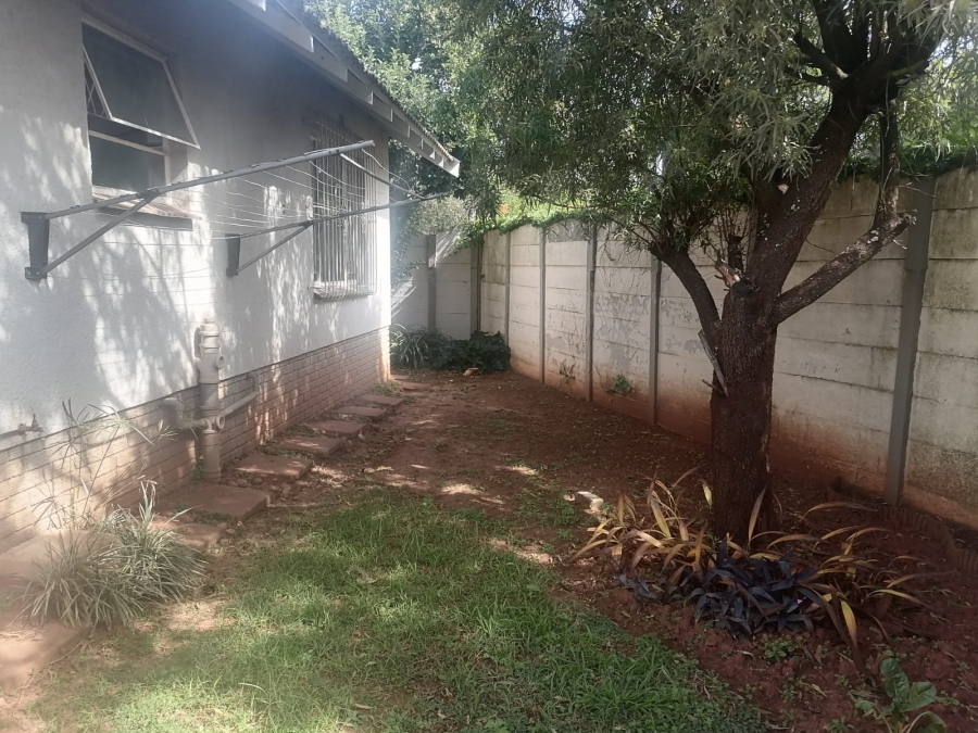 To Let 3 Bedroom Property for Rent in Horison Gauteng