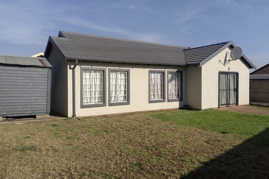 To Let 3 Bedroom Property for Rent in Terenure Gauteng