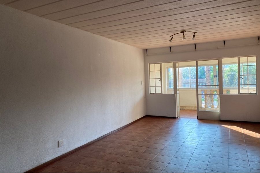 To Let 2 Bedroom Property for Rent in Vorna Valley Gauteng