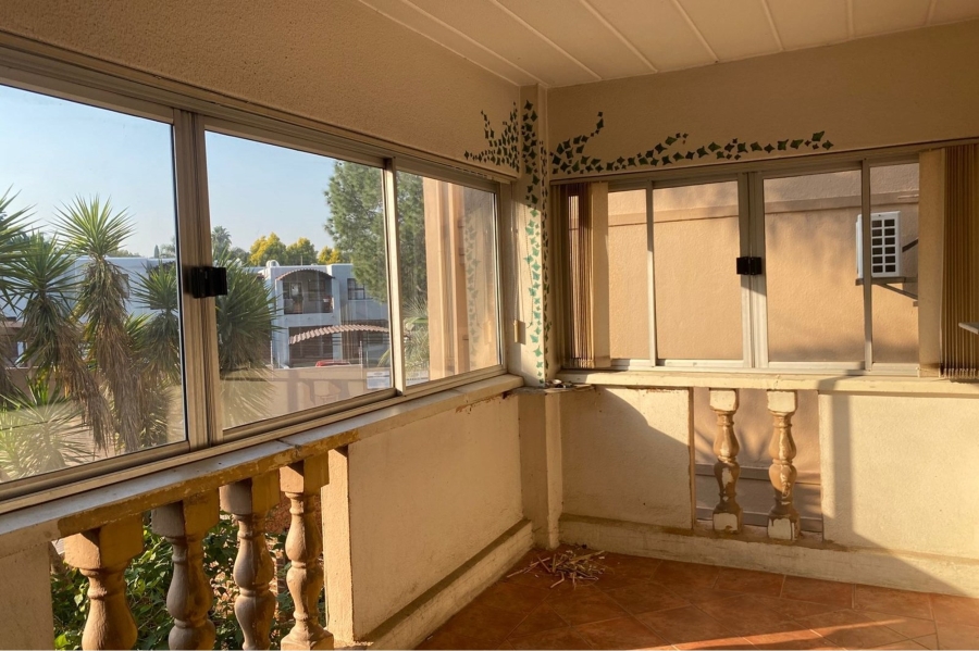 To Let 2 Bedroom Property for Rent in Vorna Valley Gauteng