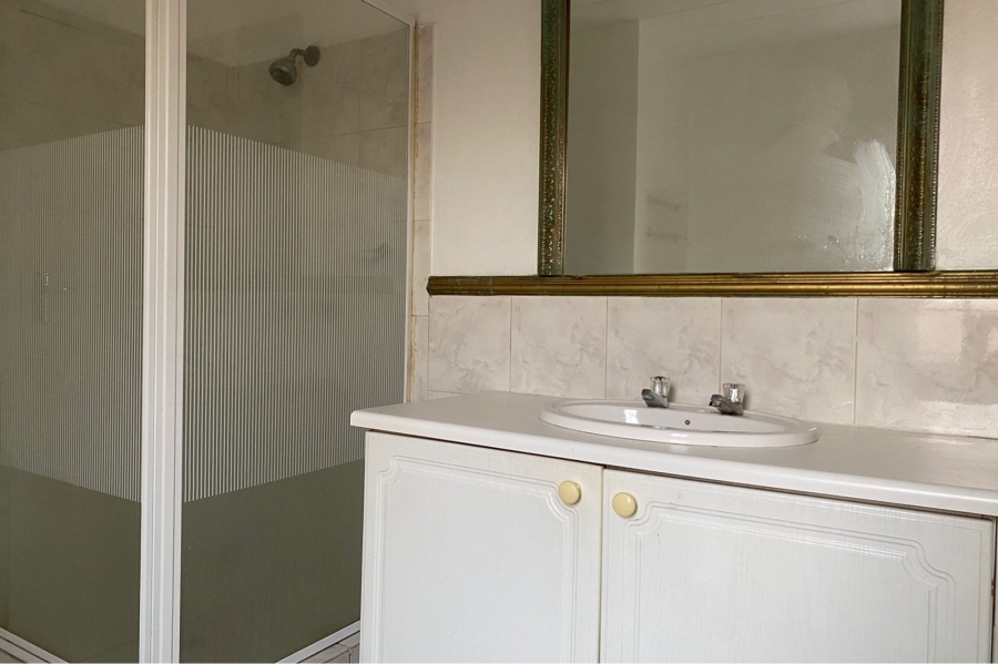 To Let 2 Bedroom Property for Rent in Vorna Valley Gauteng