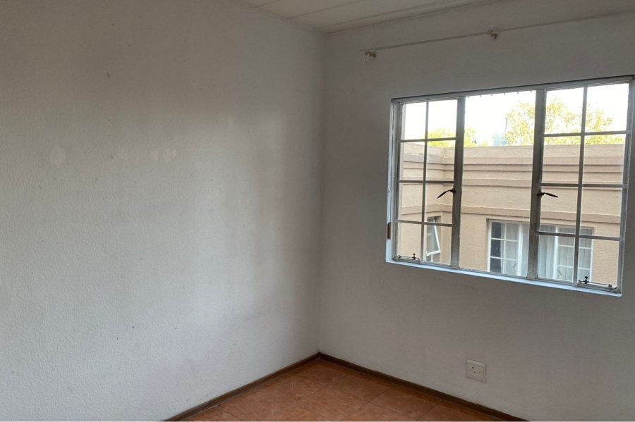 To Let 2 Bedroom Property for Rent in Vorna Valley Gauteng