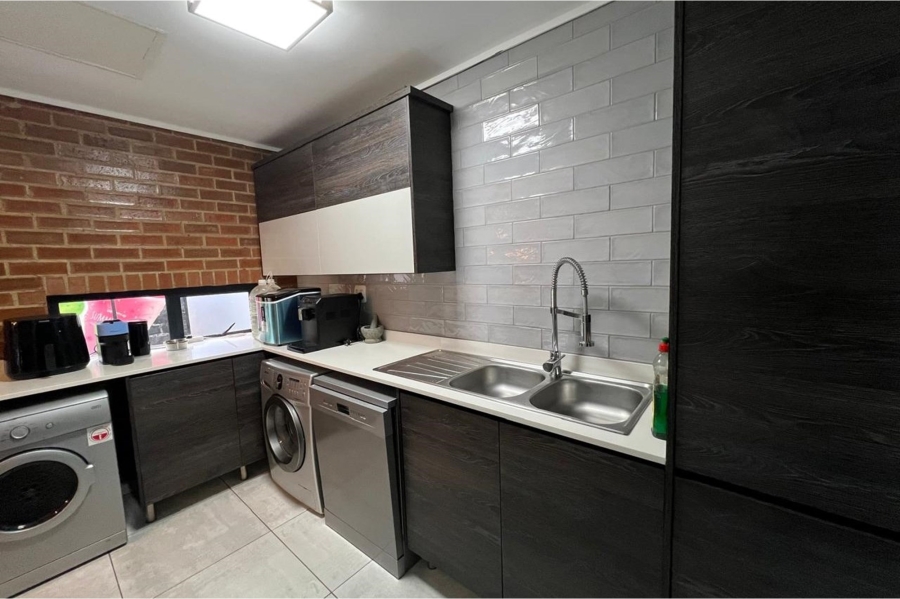 3 Bedroom Property for Sale in North Riding Gauteng