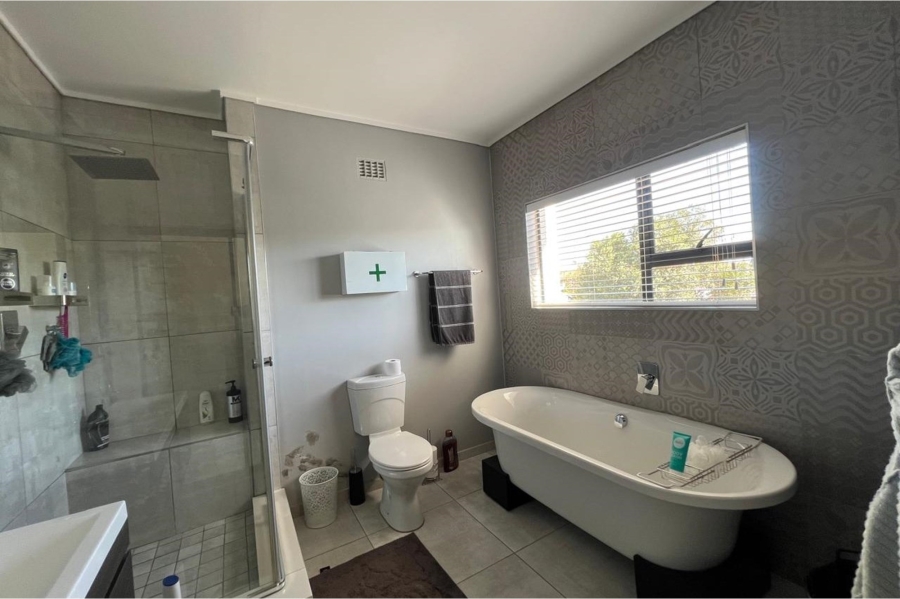 3 Bedroom Property for Sale in North Riding Gauteng