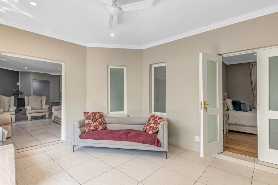 4 Bedroom Property for Sale in Lonehill Gauteng