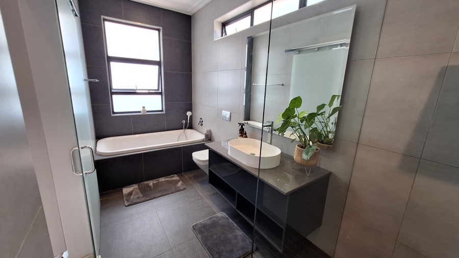 1 Bedroom Property for Sale in Menlo Park Gauteng