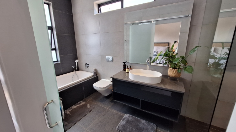 1 Bedroom Property for Sale in Menlo Park Gauteng