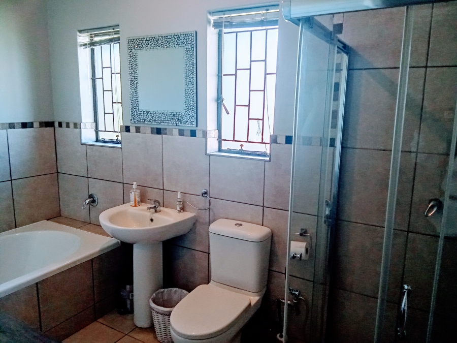 3 Bedroom Property for Sale in Florida Glen Gauteng