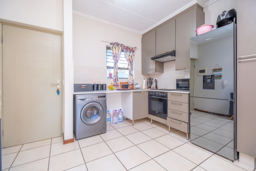 1 Bedroom Property for Sale in Lonehill Gauteng