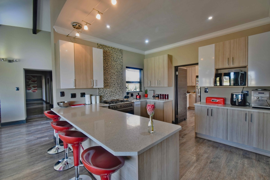 10 Bedroom Property for Sale in Dunblane Lifestyle and Equestrian Estate Gauteng