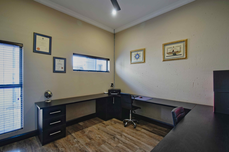 10 Bedroom Property for Sale in Dunblane Lifestyle and Equestrian Estate Gauteng