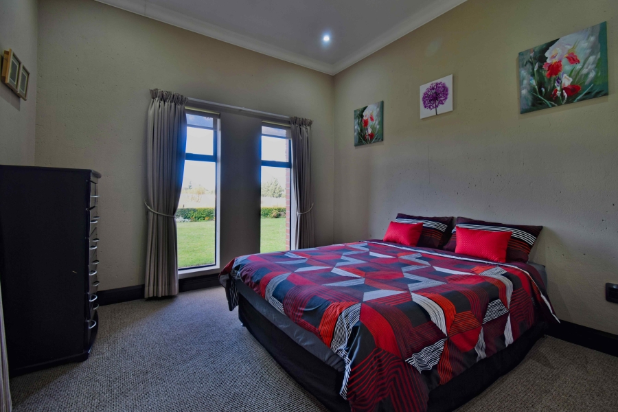 10 Bedroom Property for Sale in Dunblane Lifestyle and Equestrian Estate Gauteng