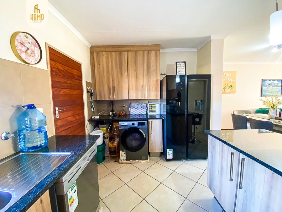 3 Bedroom Property for Sale in Monavoni A H Gauteng