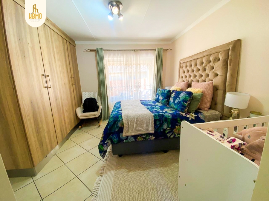 3 Bedroom Property for Sale in Monavoni A H Gauteng