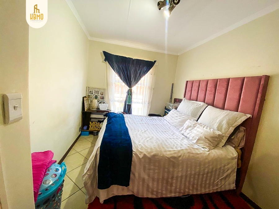 3 Bedroom Property for Sale in Monavoni A H Gauteng