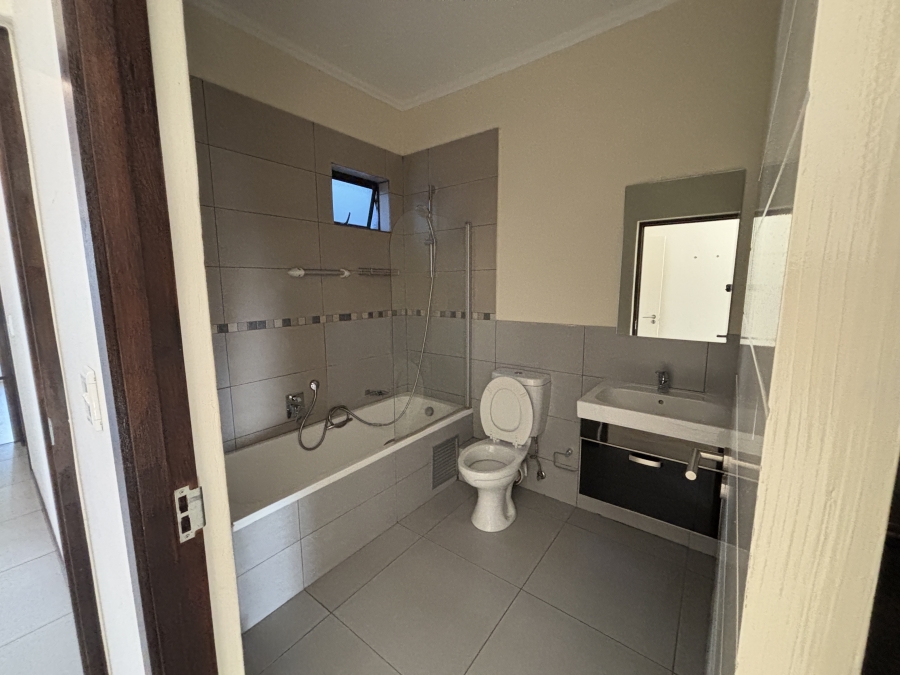 To Let 3 Bedroom Property for Rent in Jackal Creek Golf Estate Gauteng