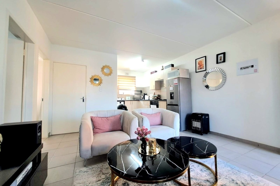 2 Bedroom Property for Sale in Albertsdal Gauteng