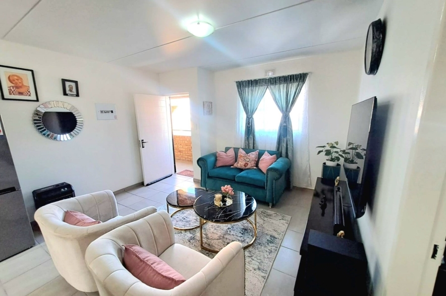 2 Bedroom Property for Sale in Albertsdal Gauteng