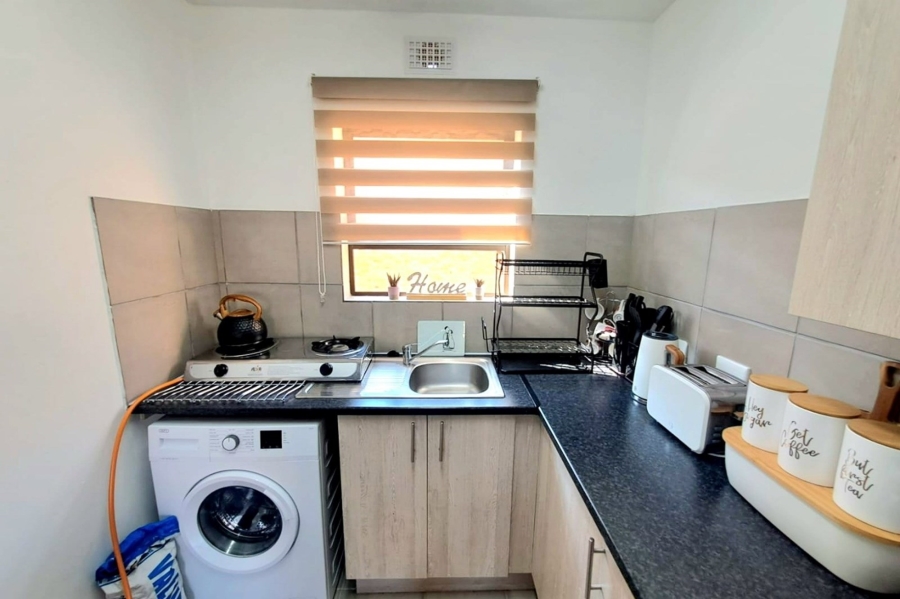 2 Bedroom Property for Sale in Albertsdal Gauteng