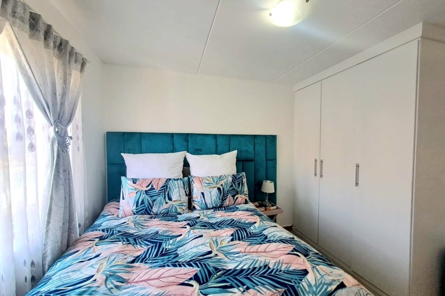 2 Bedroom Property for Sale in Albertsdal Gauteng