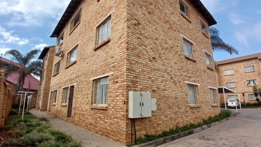 To Let 2 Bedroom Property for Rent in Elspark Gauteng