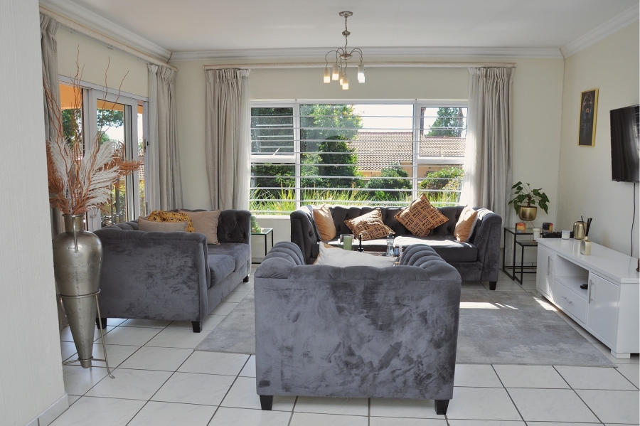 To Let 3 Bedroom Property for Rent in Edenburg Gauteng