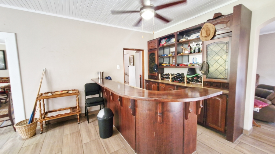 5 Bedroom Property for Sale in Florauna Gauteng