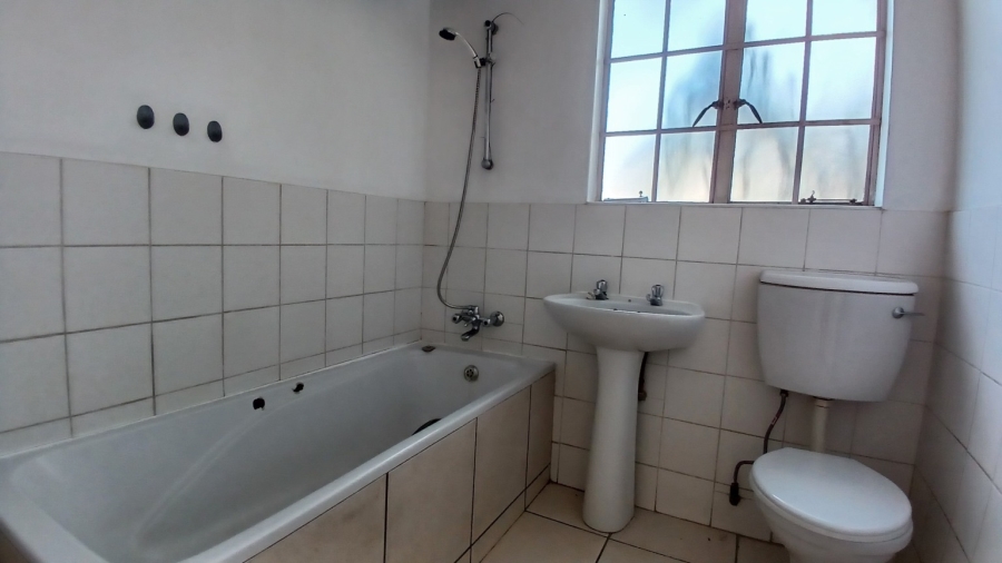 To Let 3 Bedroom Property for Rent in Elspark Gauteng