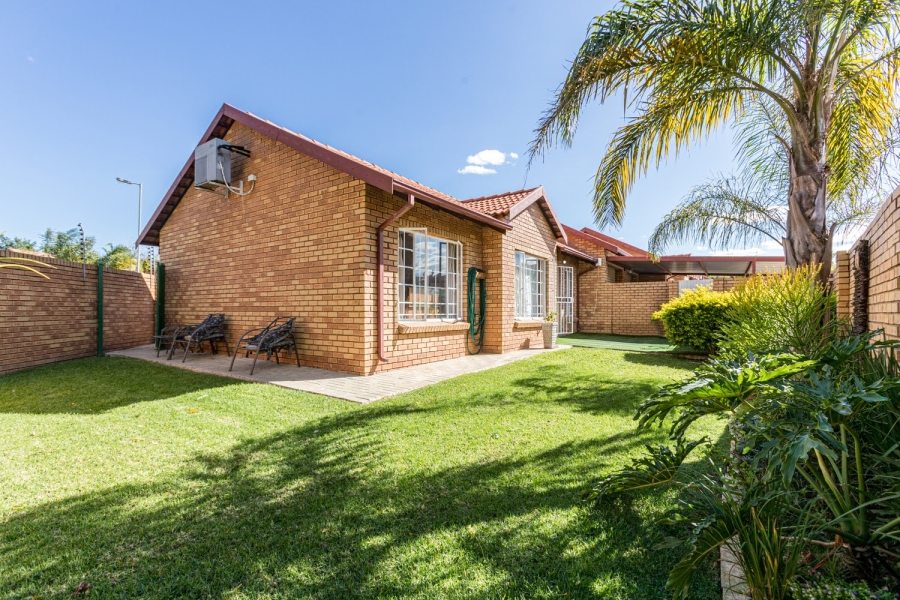 2 Bedroom Property for Sale in Equestria Gauteng