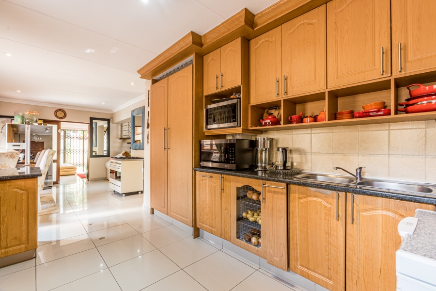 3 Bedroom Property for Sale in Equestria Gauteng