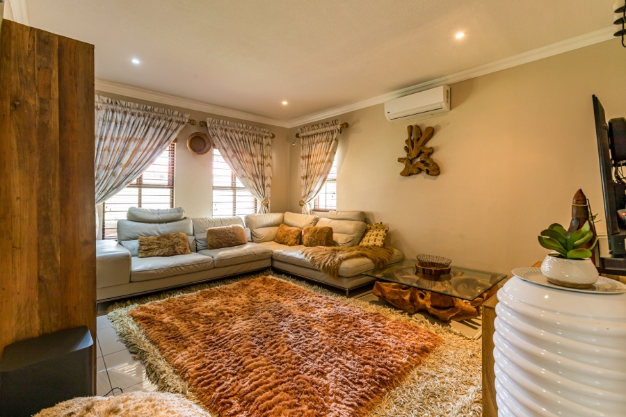 3 Bedroom Property for Sale in Equestria Gauteng