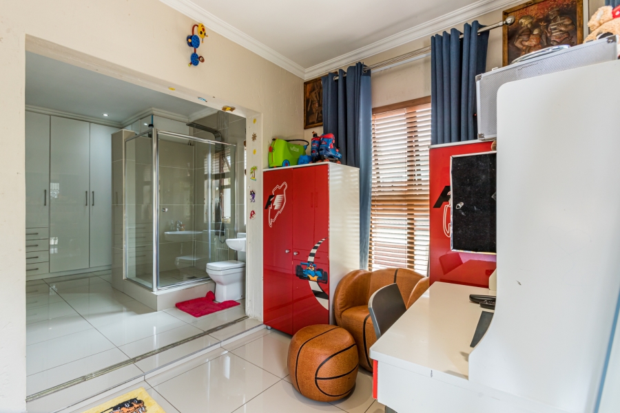3 Bedroom Property for Sale in Equestria Gauteng