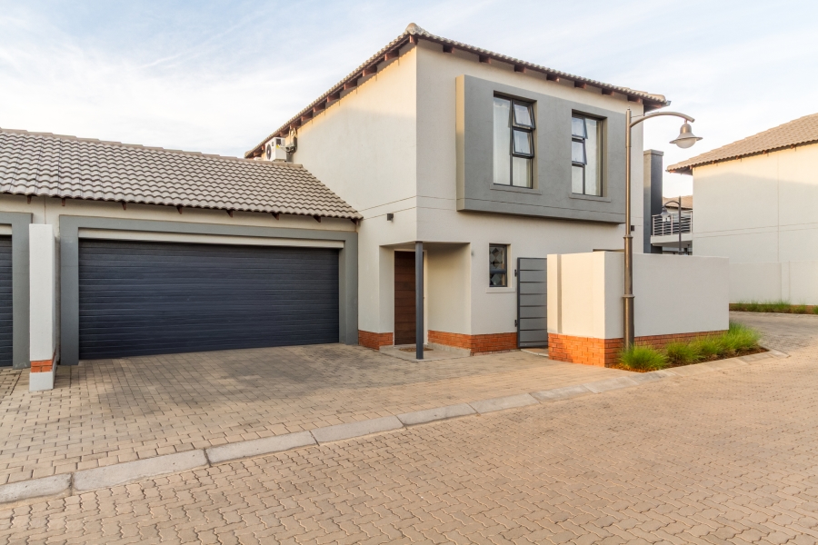 3 Bedroom Property for Sale in Equestria Gauteng