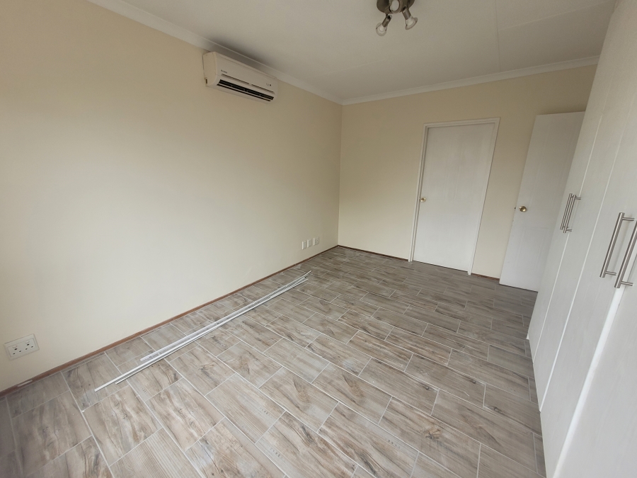 To Let 4 Bedroom Property for Rent in Wilgeheuwel Gauteng