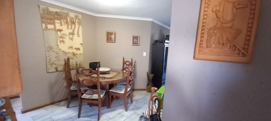 To Let 2 Bedroom Property for Rent in Rangeview Gauteng