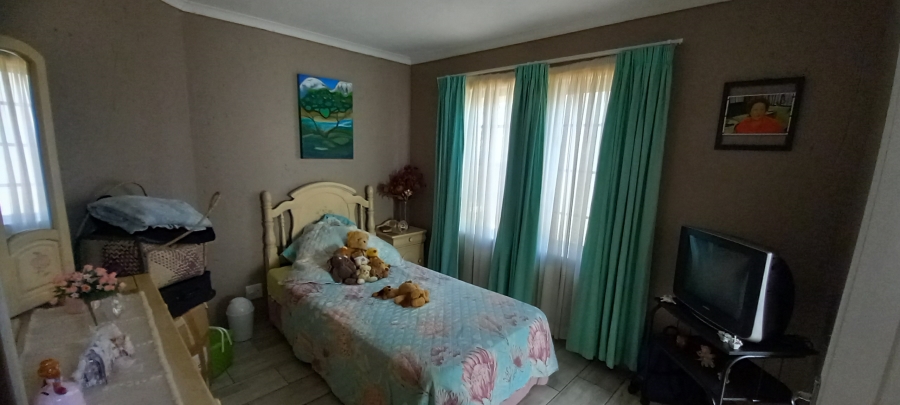 To Let 2 Bedroom Property for Rent in Rangeview Gauteng