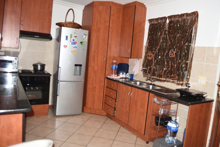2 Bedroom Property for Sale in Annlin Gauteng