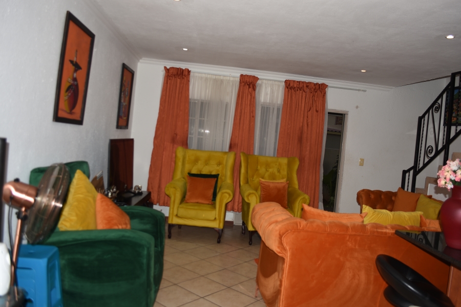 2 Bedroom Property for Sale in Annlin Gauteng