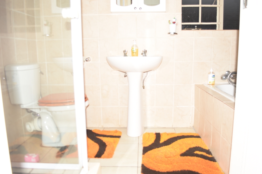 2 Bedroom Property for Sale in Annlin Gauteng